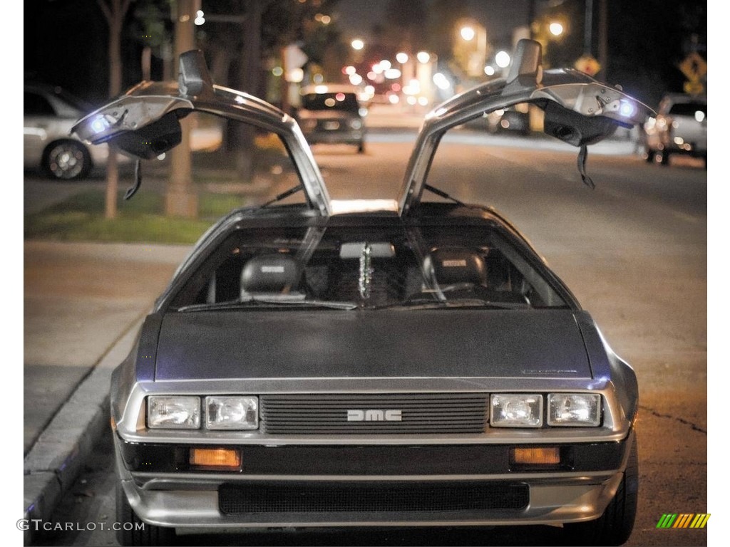 Stainless Steel 1982 Delorean DMC-12 Standard DMC-12 Model Exterior Photo #112773235