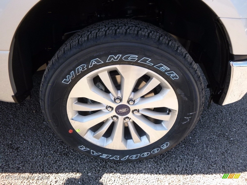 2016 F150 XL SuperCrew 4x4 - Ingot Silver / Medium Earth Gray photo #11