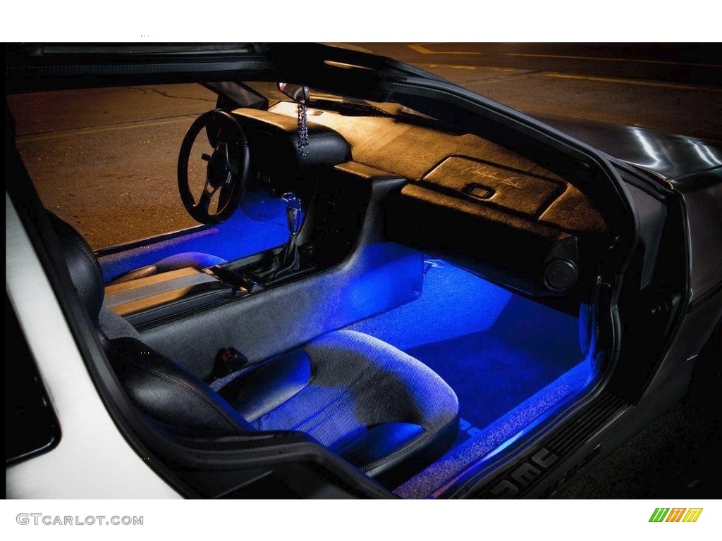 1982 DMC-12  - Stainless Steel / Black photo #10