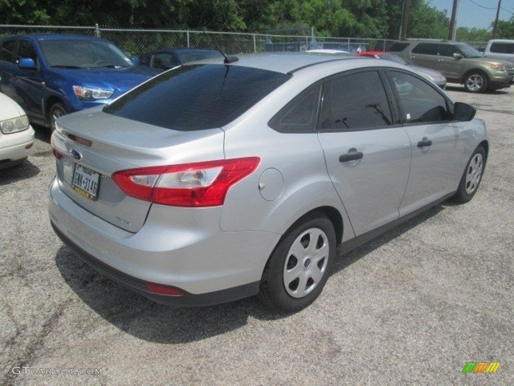 2014 Focus S Sedan - Ingot Silver / Charcoal Black photo #30