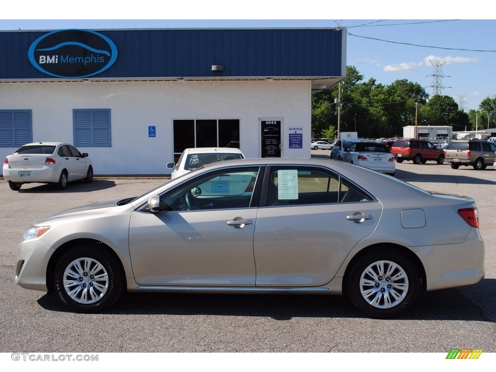 2013 Camry LE - Champagne Mica / Ivory photo #2