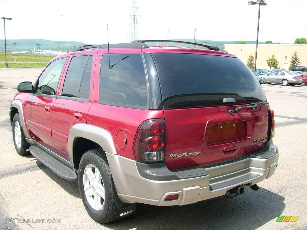 2003 TrailBlazer LTZ 4x4 - Majestic Red Metallic / Medium Pewter/Dark Pewter photo #12