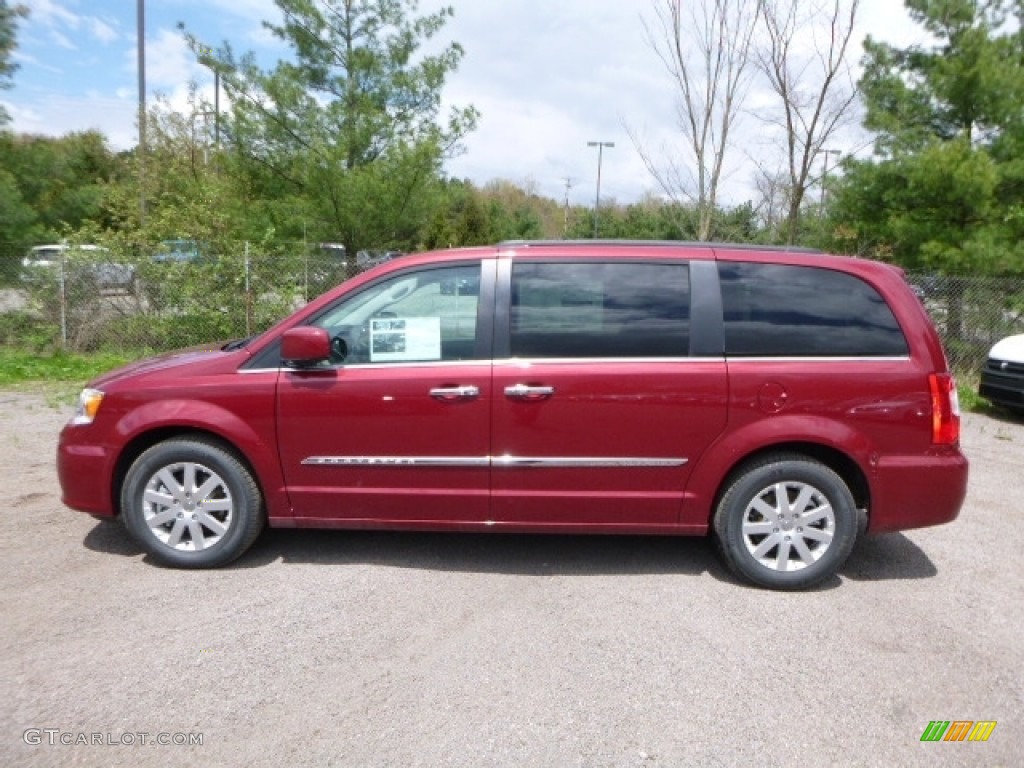 2016 Town & Country Touring - Deep Cherry Red Crystal Pearl / Black/Light Graystone photo #3