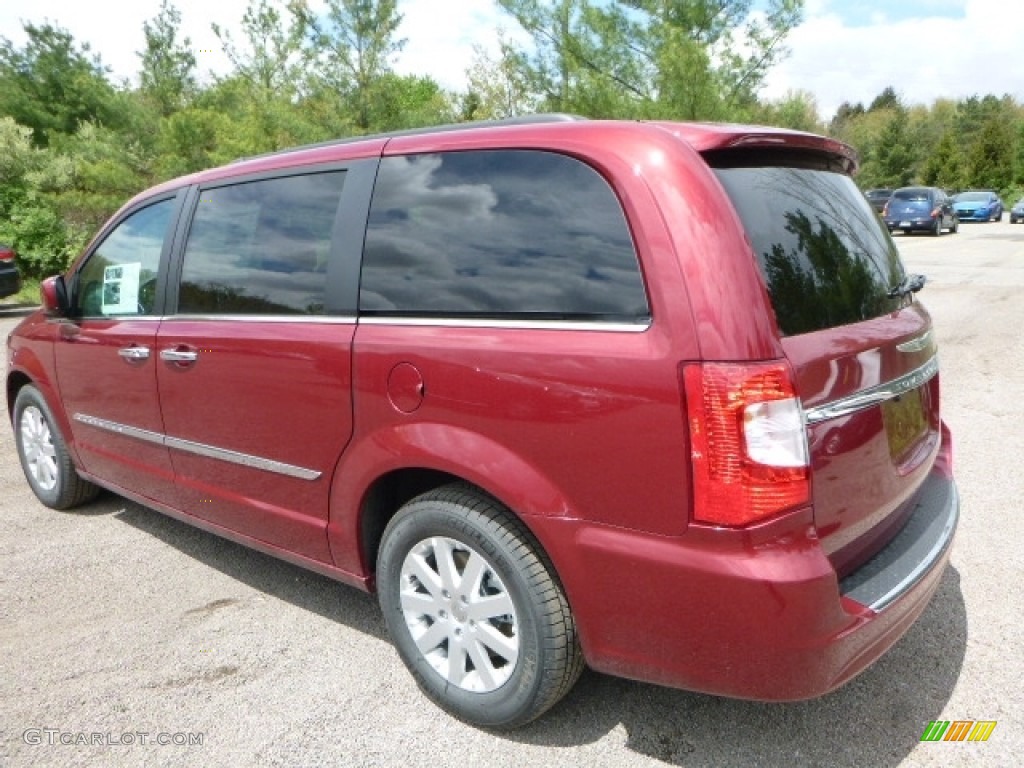2016 Town & Country Touring - Deep Cherry Red Crystal Pearl / Black/Light Graystone photo #7