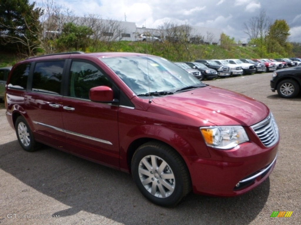 2016 Town & Country Touring - Deep Cherry Red Crystal Pearl / Black/Light Graystone photo #13