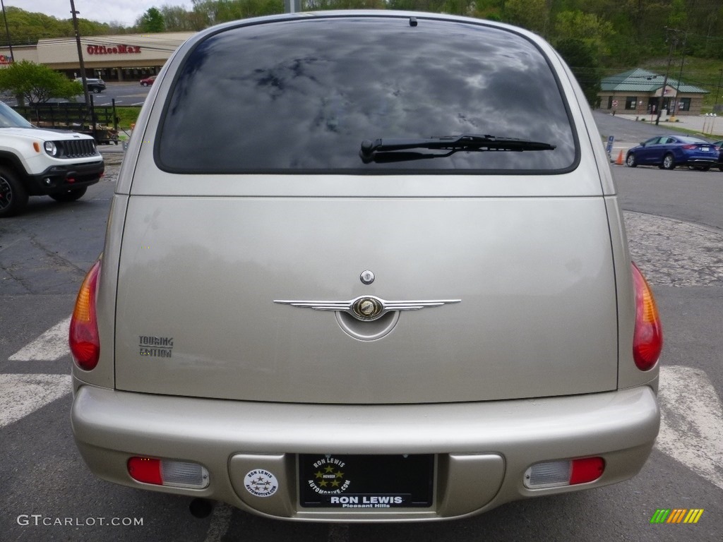 2005 PT Cruiser Touring - Linen Gold Metallic Pearl / Dark Slate Gray photo #4