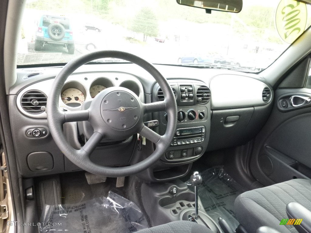 2005 PT Cruiser Touring - Linen Gold Metallic Pearl / Dark Slate Gray photo #13
