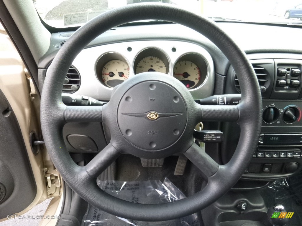 2005 PT Cruiser Touring - Linen Gold Metallic Pearl / Dark Slate Gray photo #16