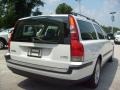 Ice White - V70 2.4 Photo No. 3