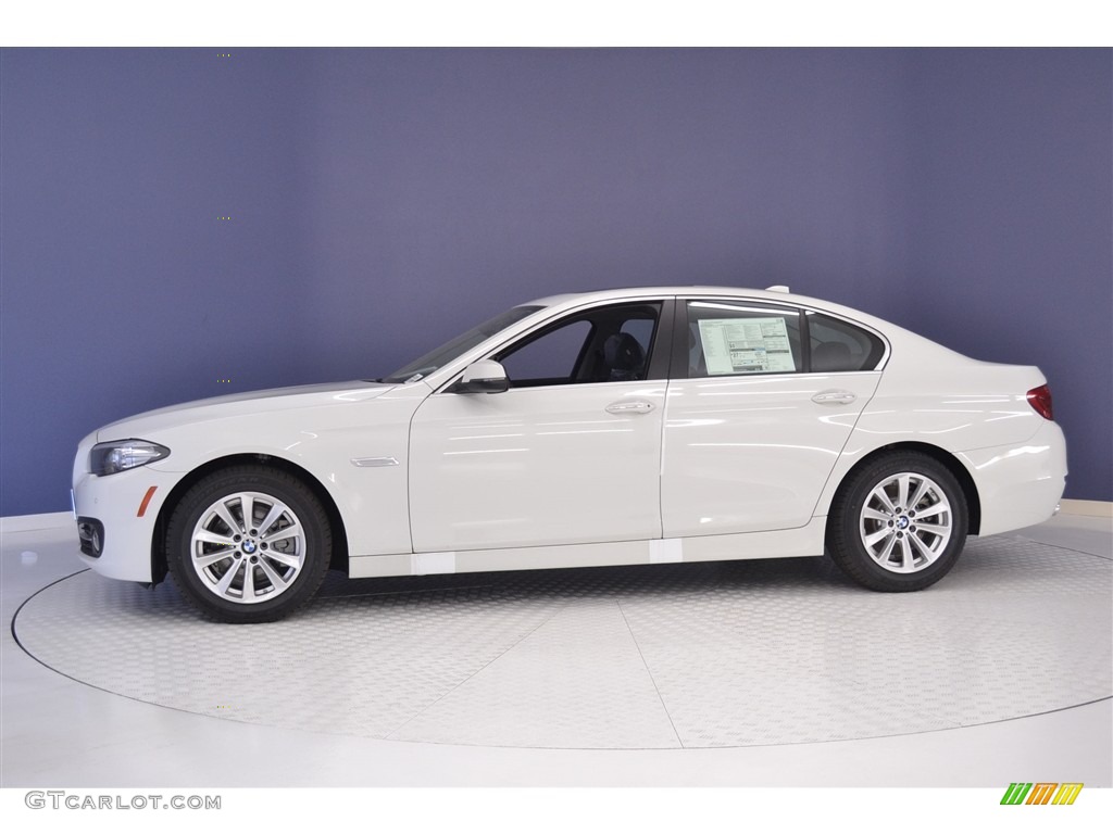 2016 5 Series 528i Sedan - Alpine White / Black photo #3