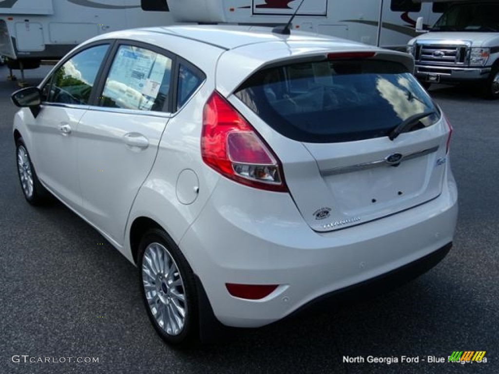2016 Fiesta Titanium Hatchback - White Platinum Metallic Tri-coat / Medium Light Stone photo #3