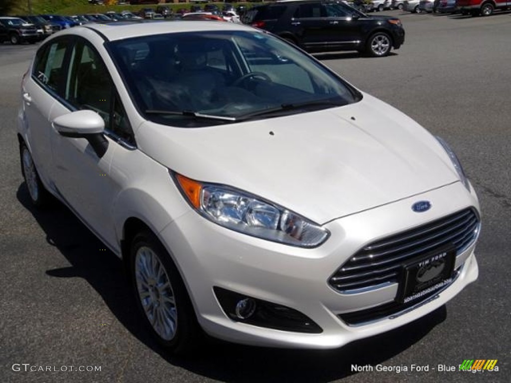 2016 Fiesta Titanium Hatchback - White Platinum Metallic Tri-coat / Medium Light Stone photo #7