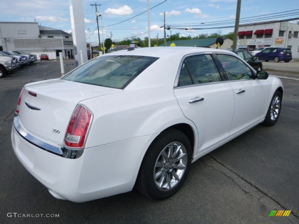 2011 300 Limited - Bright White / Black/Light Frost Beige photo #7