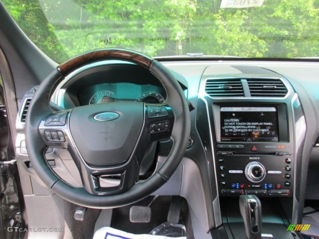 2016 Explorer Platinum 4WD - Shadow Black / Platinum Medium Soft Ceramic Nirvana Leather photo #21