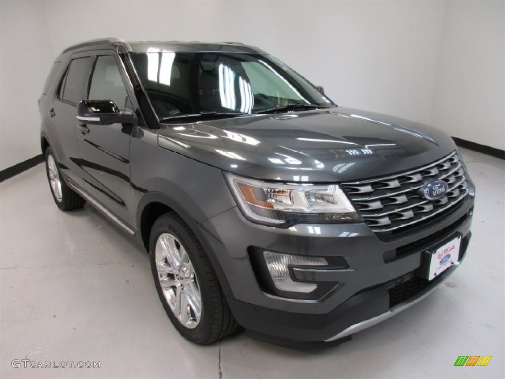 2016 Explorer XLT - Magnetic Metallic / Ebony Black photo #2