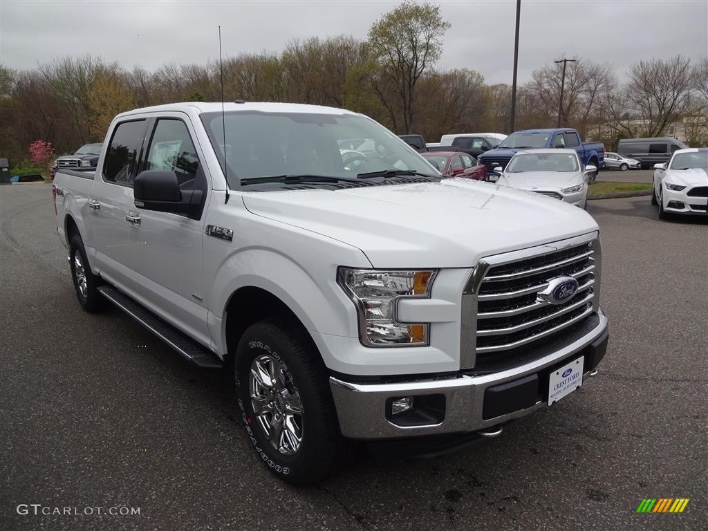 2016 F150 XLT SuperCrew 4x4 - Oxford White / Medium Earth Gray photo #1