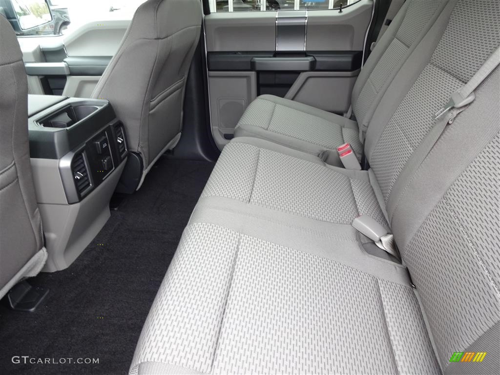 2016 F150 XLT SuperCrew 4x4 - Oxford White / Medium Earth Gray photo #14