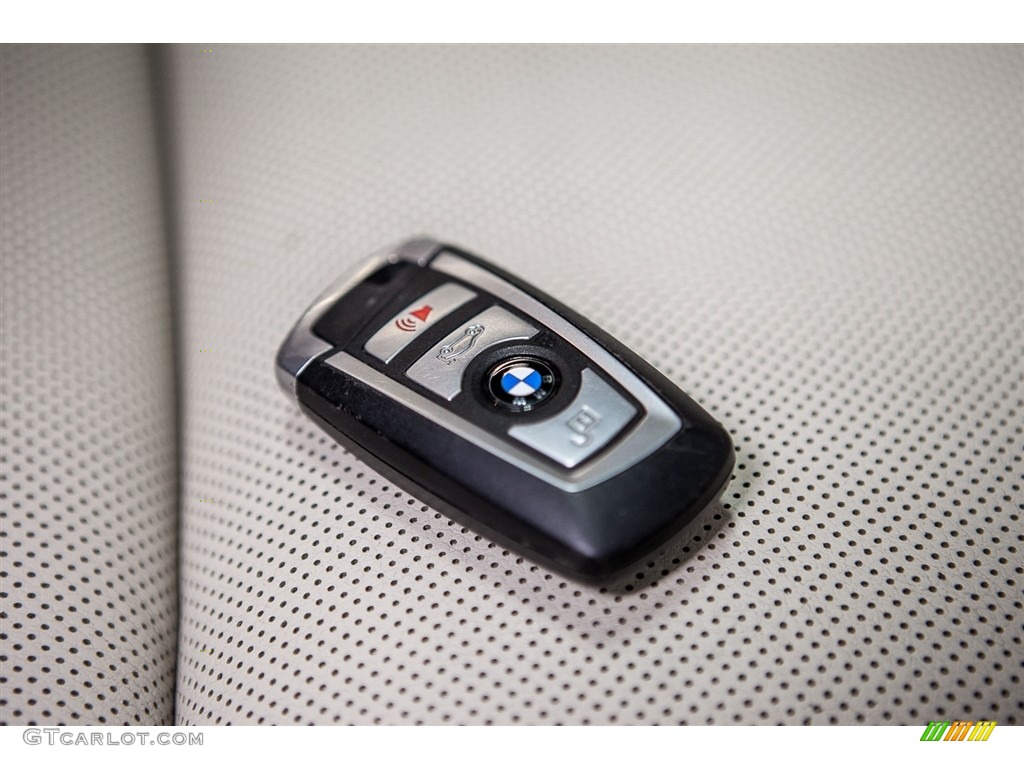 2013 7 Series 740i Sedan - Imperial Blue Metallic / Ivory White/Black photo #11