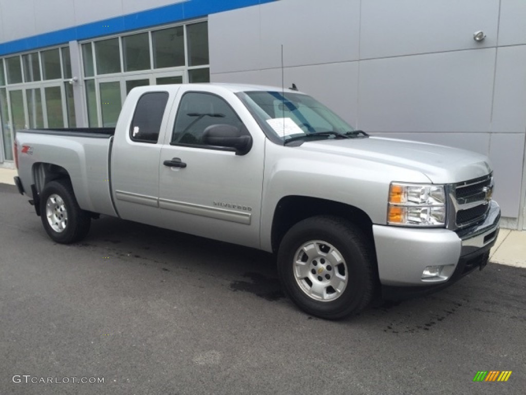 2011 Sheer Silver Metallic Chevrolet Silverado 1500 Lt