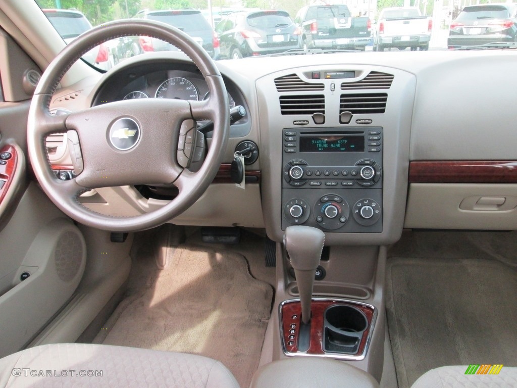 2008 Malibu Classic LT Sedan - Amber Bronze Metallic / Cashmere Beige photo #10