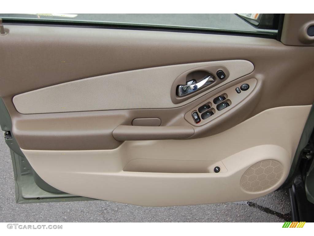 2005 Malibu Maxx LS Wagon - Silver Green Metallic / Neutral Beige photo #8
