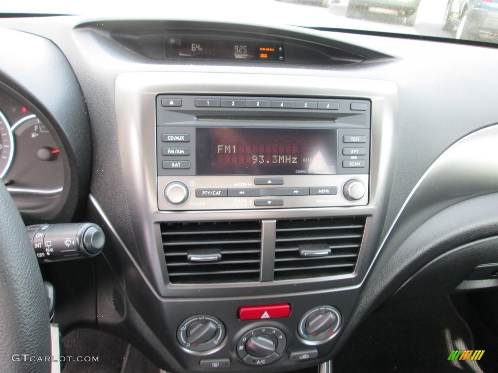 2011 Impreza 2.5i Wagon - Spark Silver Metallic / Carbon Black photo #24