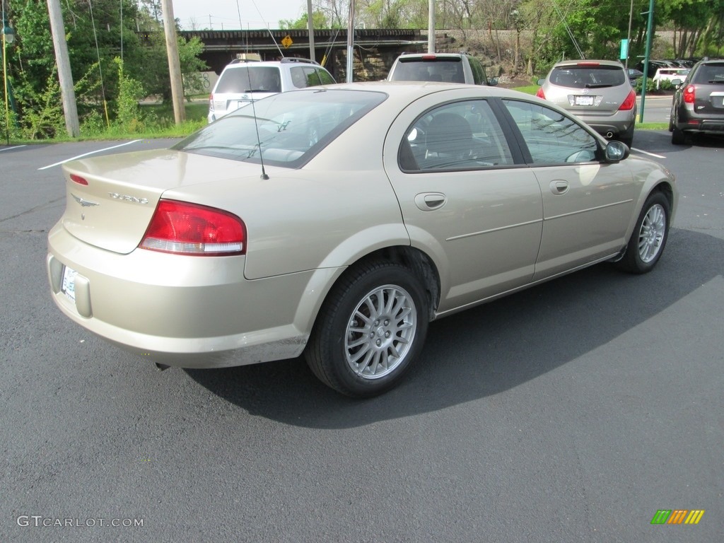 2006 Sebring Touring Sedan - Linen Gold Metallic Pearl / Dark Slate Gray photo #6