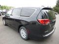 Brilliant Black Crystal Pearl - Pacifica Touring Photo No. 6