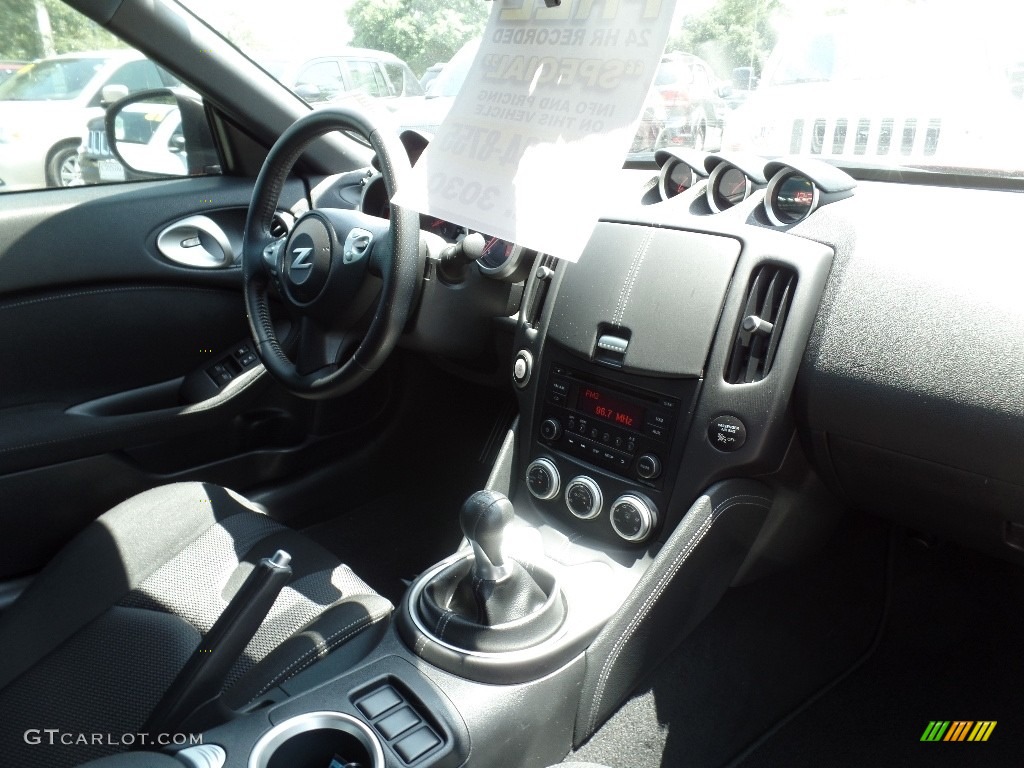 2016 Nissan 370Z Coupe 6 Speed Manual Transmission Photo #112851356