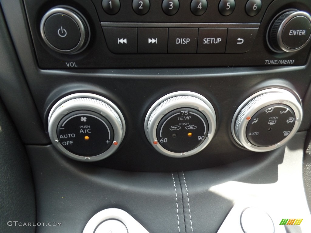 2016 Nissan 370Z Coupe Controls Photo #112851647