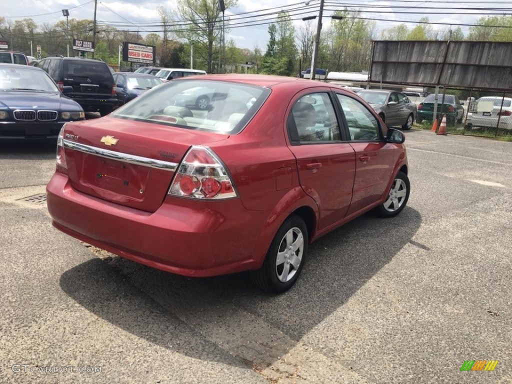 2009 Aveo LT Sedan - Victory Red / Charcoal photo #5