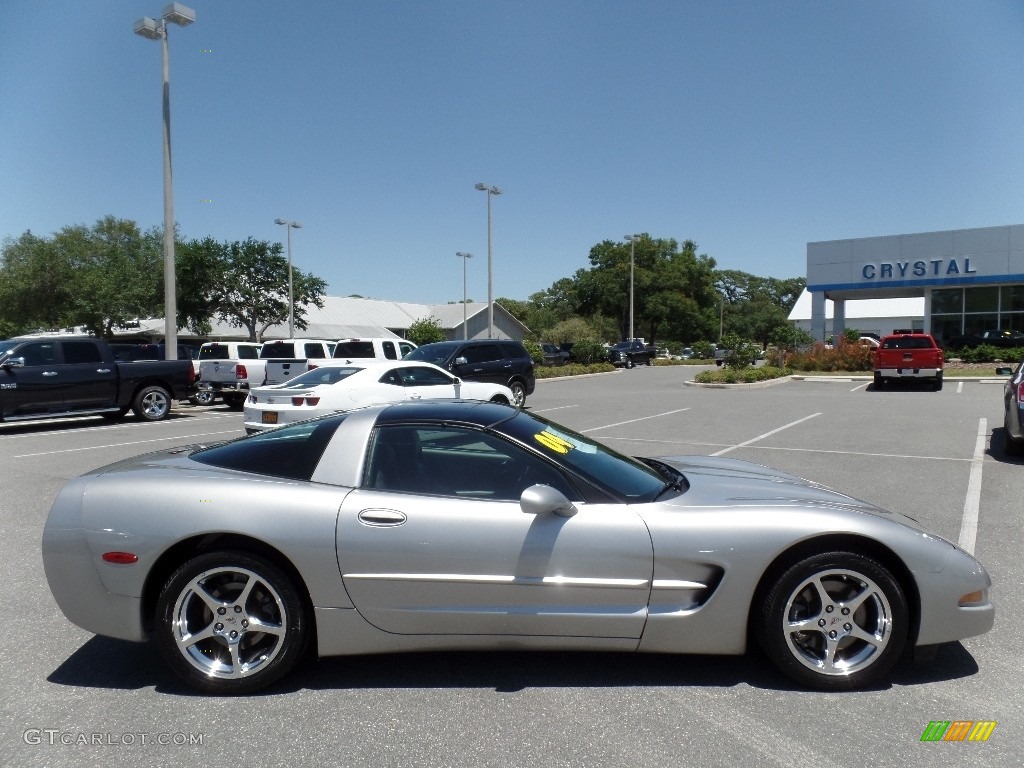 2004 Corvette Coupe - Machine Silver Metallic / Light Gray photo #8