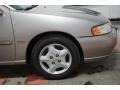 2001 Titanium Frost Pearl Nissan Altima GXE  photo #50