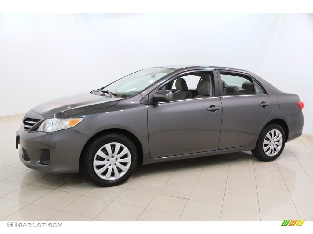 2013 Corolla LE - Magnetic Gray Metallic / Ash photo #3