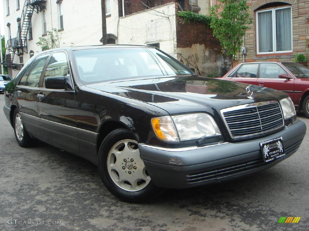 1995 S 320 Sedan - Black / Grey photo #2