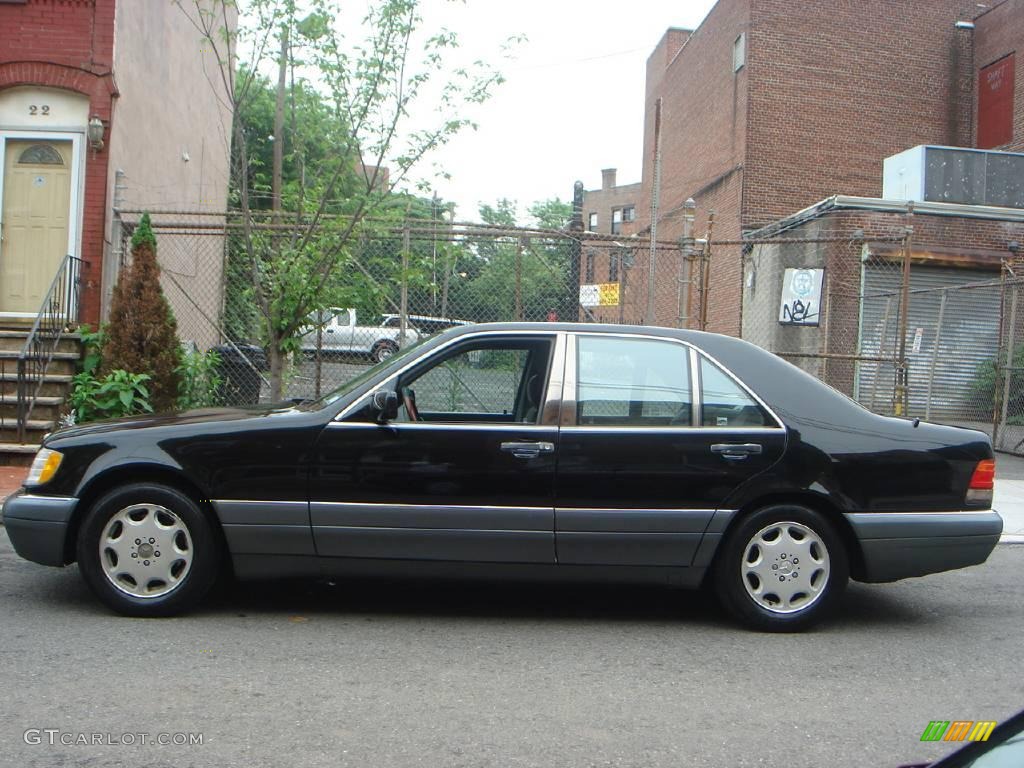 1995 S 320 Sedan - Black / Grey photo #6