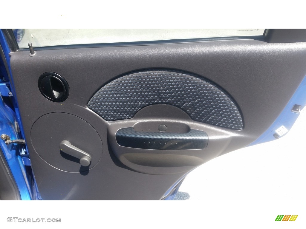 2006 Aveo LS Sedan - Bright Blue / Charcoal photo #17