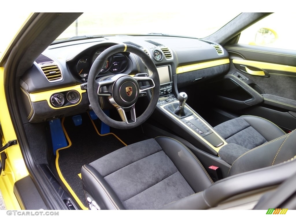 Black Interior 2016 Porsche Cayman GT4 Photo #112886601