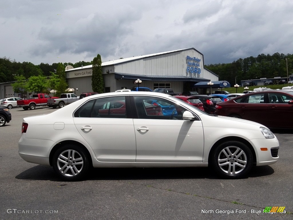 2010 Jetta TDI Sedan - Candy White / Titan Black photo #6