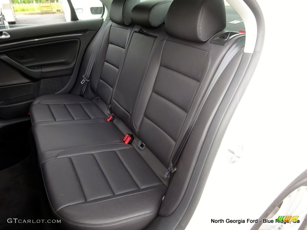 2010 Jetta TDI Sedan - Candy White / Titan Black photo #13