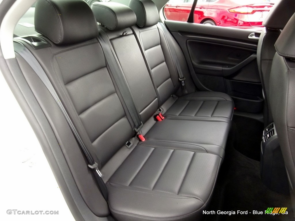 2010 Jetta TDI Sedan - Candy White / Titan Black photo #14
