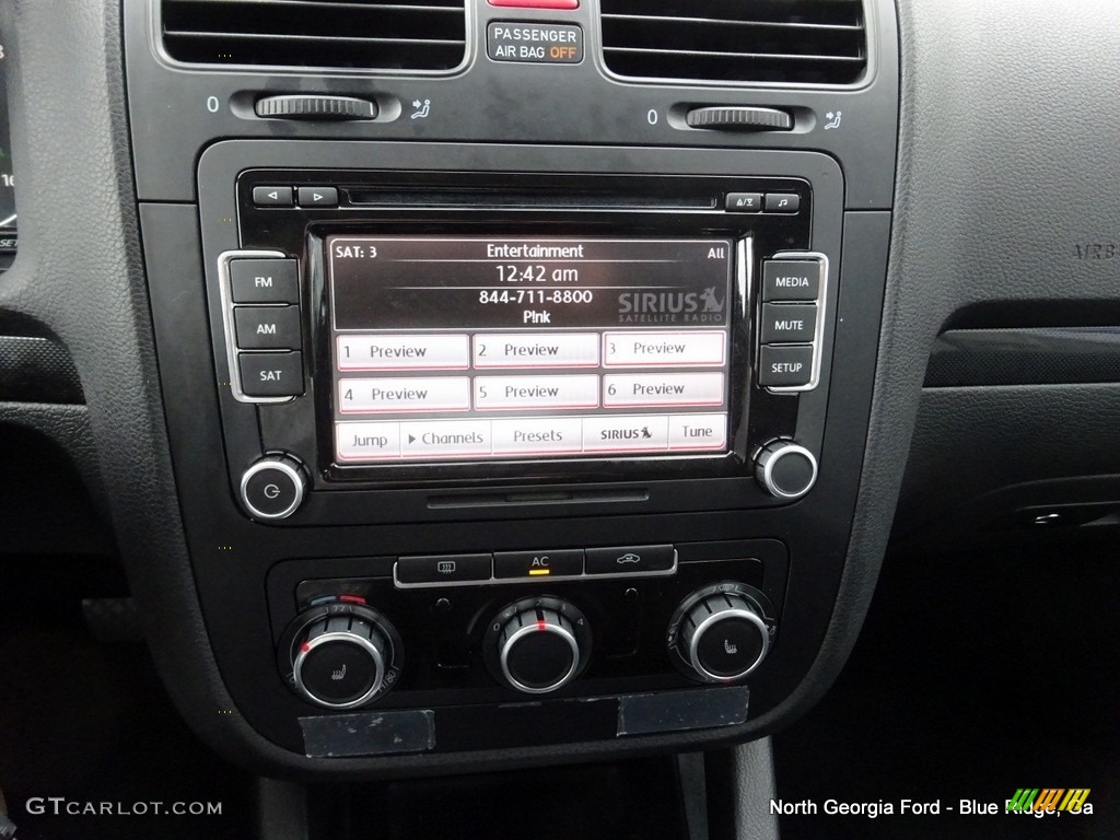 2010 Jetta TDI Sedan - Candy White / Titan Black photo #21