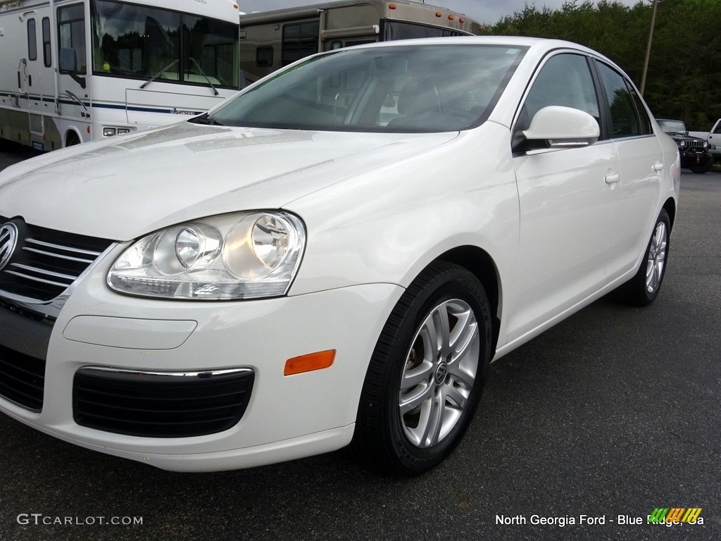 2010 Jetta TDI Sedan - Candy White / Titan Black photo #31