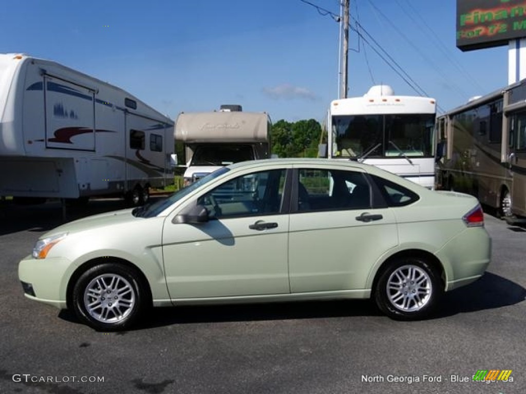2011 Focus SE Sedan - Natural Neutral Metallic / Medium Stone photo #2