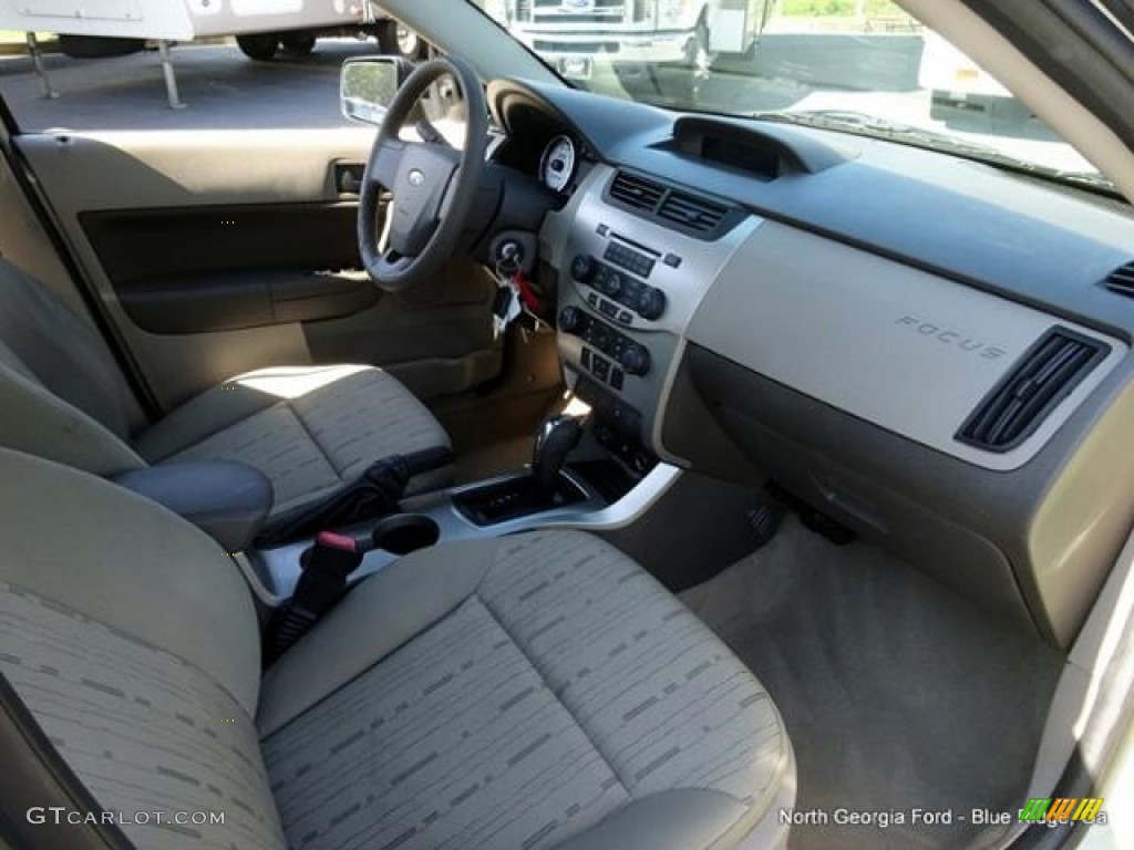 2011 Focus SE Sedan - Natural Neutral Metallic / Medium Stone photo #14