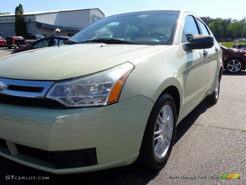 2011 Focus SE Sedan - Natural Neutral Metallic / Medium Stone photo #29
