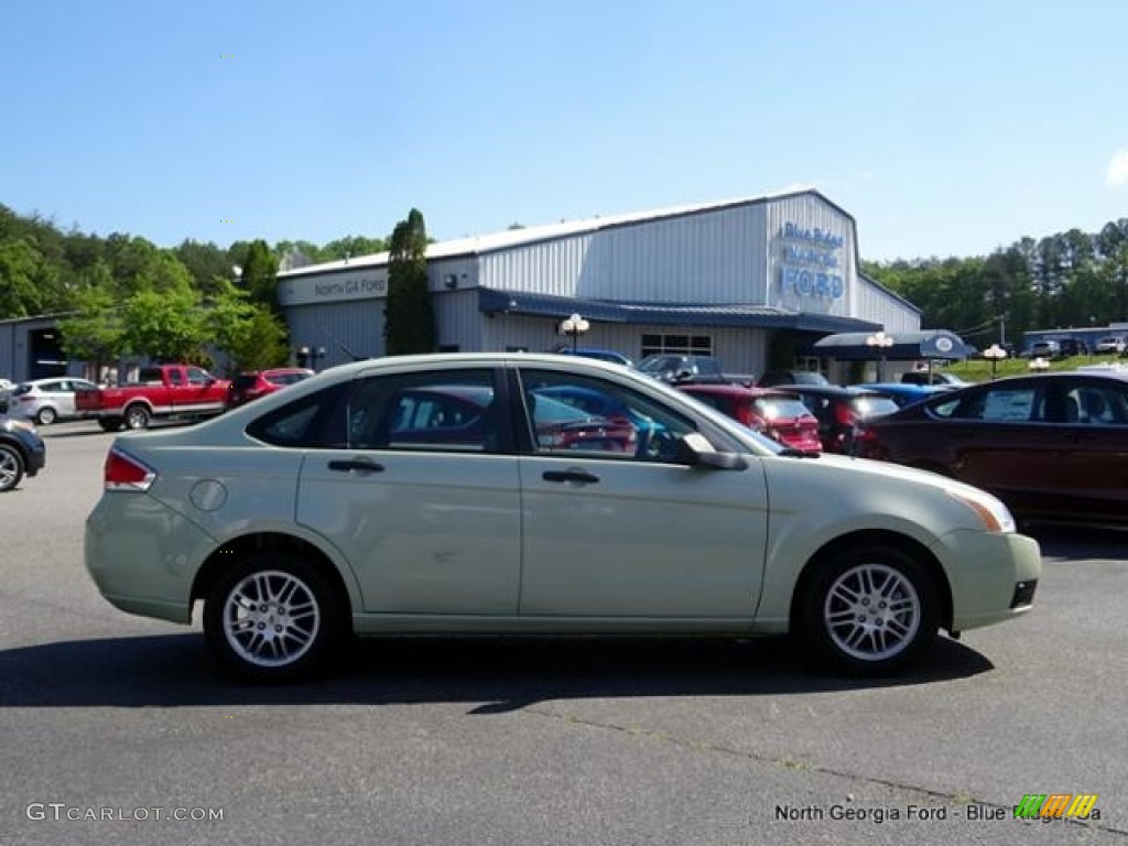 2011 Focus SE Sedan - Natural Neutral Metallic / Medium Stone photo #6