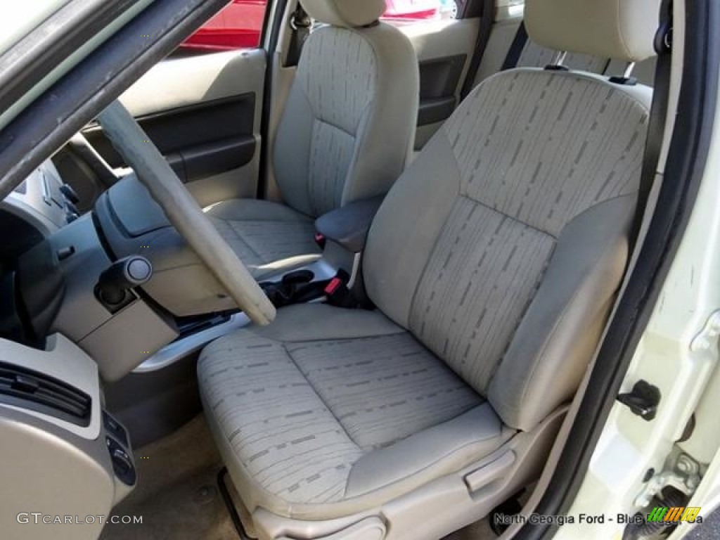2011 Focus SE Sedan - Natural Neutral Metallic / Medium Stone photo #13