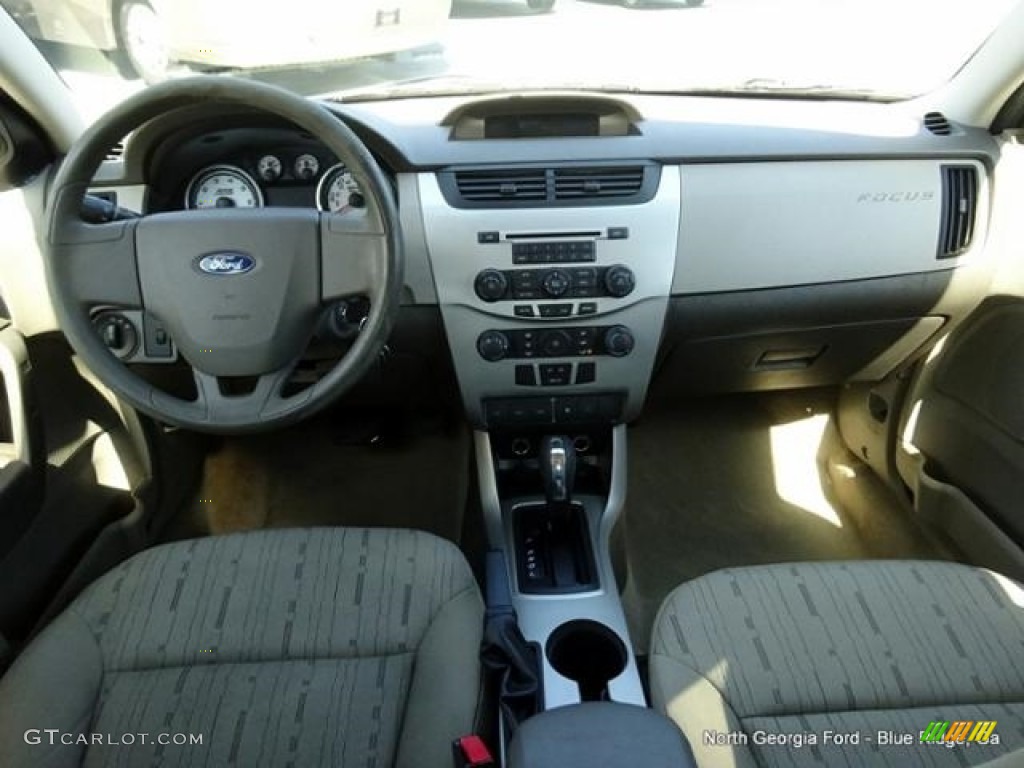 2011 Focus SE Sedan - Natural Neutral Metallic / Medium Stone photo #22