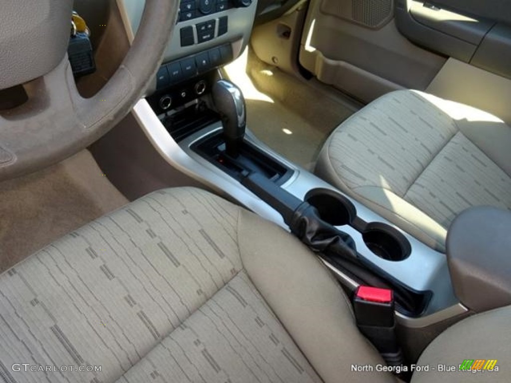 2011 Focus SE Sedan - Natural Neutral Metallic / Medium Stone photo #29